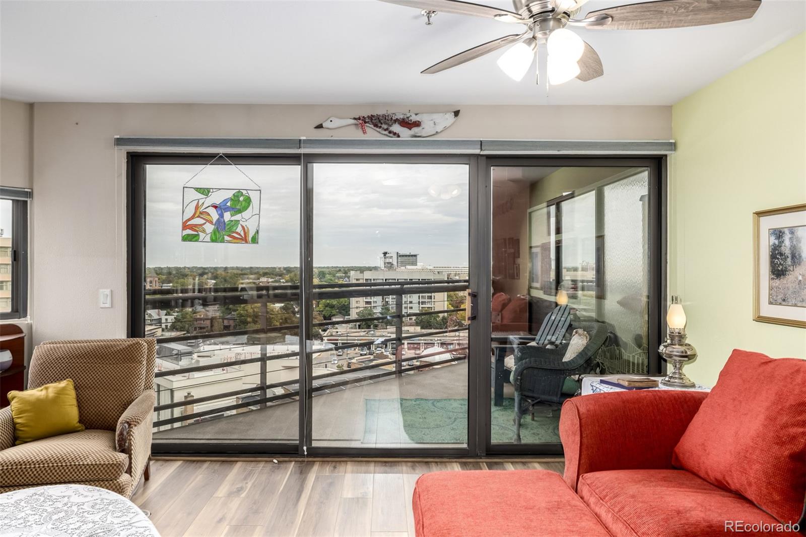 100 Park Avenue W Unit: 1004