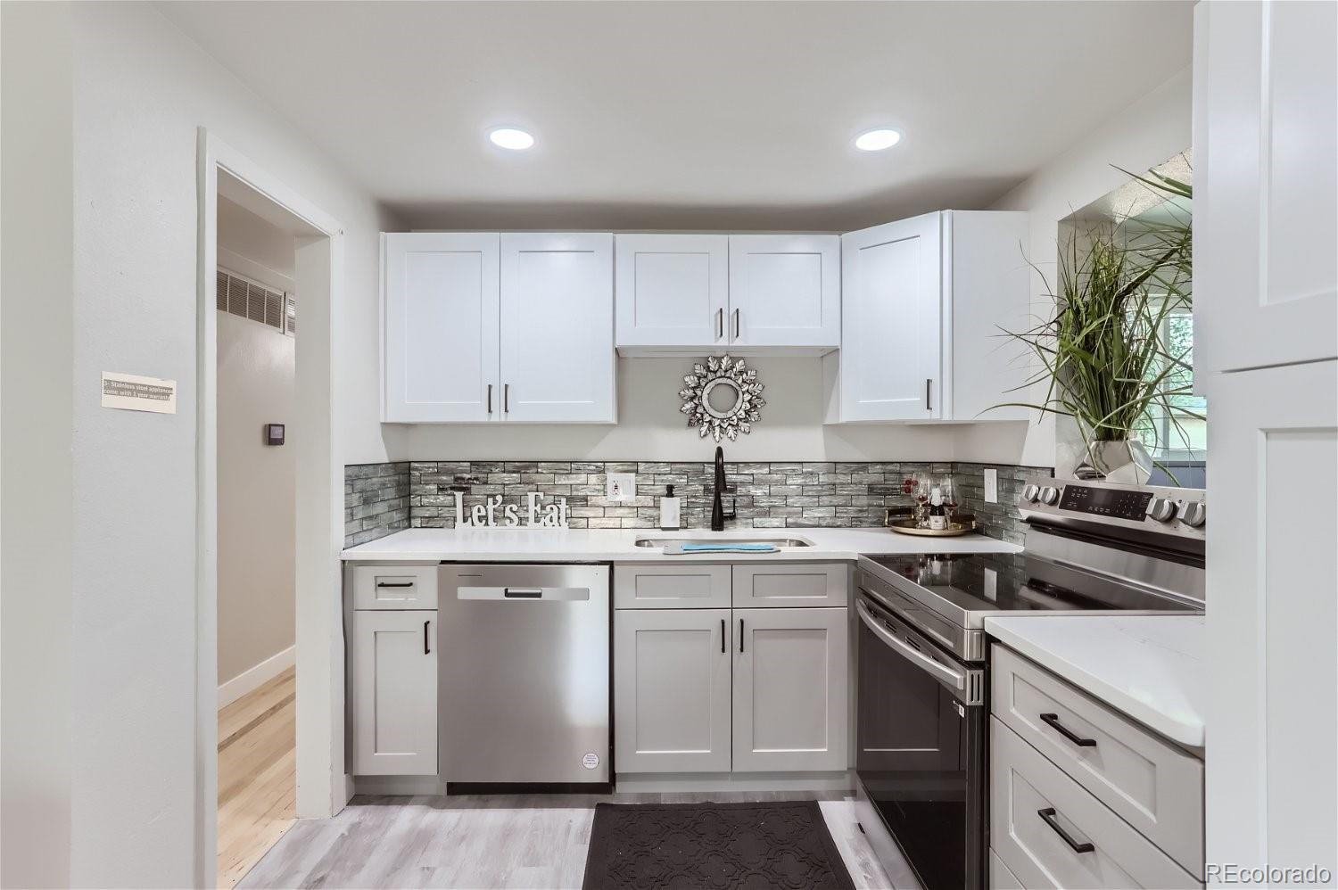 7220 Canosa Court