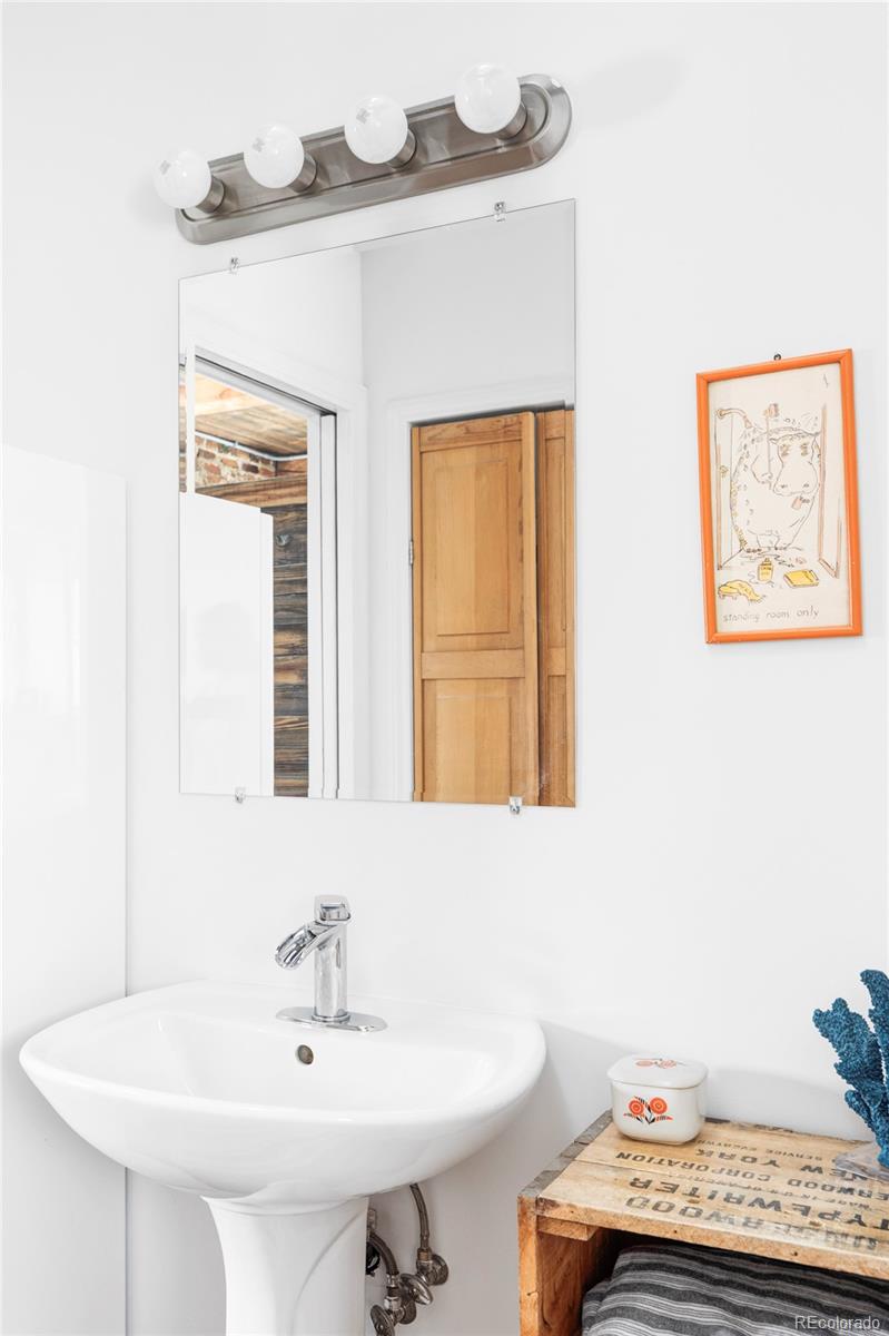 3733 N Franklin Street