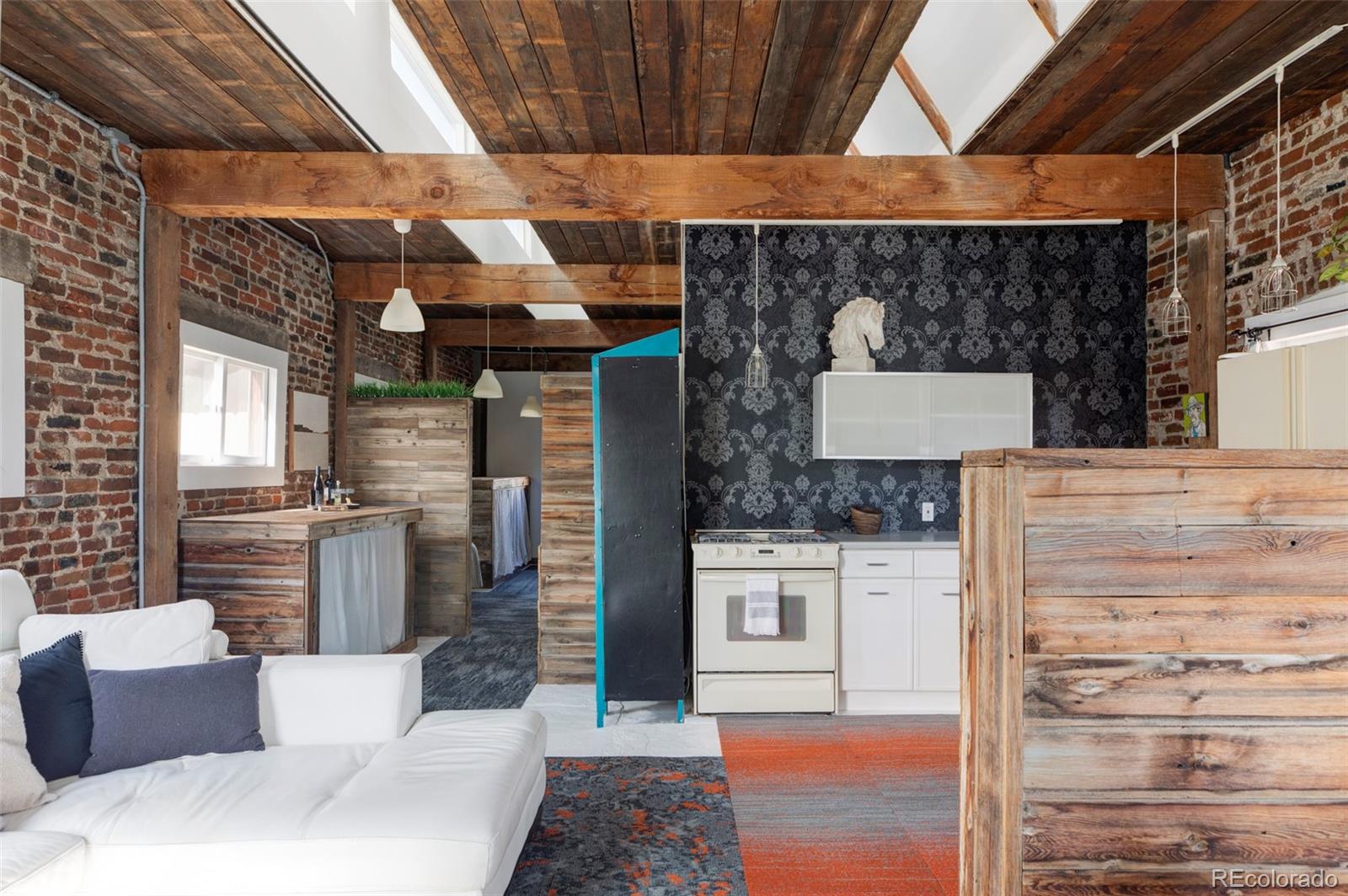 3733 N Franklin Street