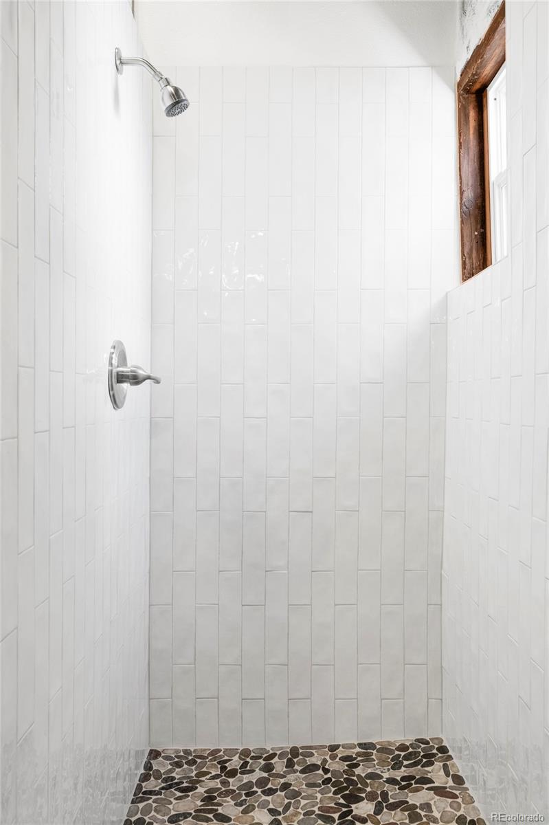 3733 N Franklin Street