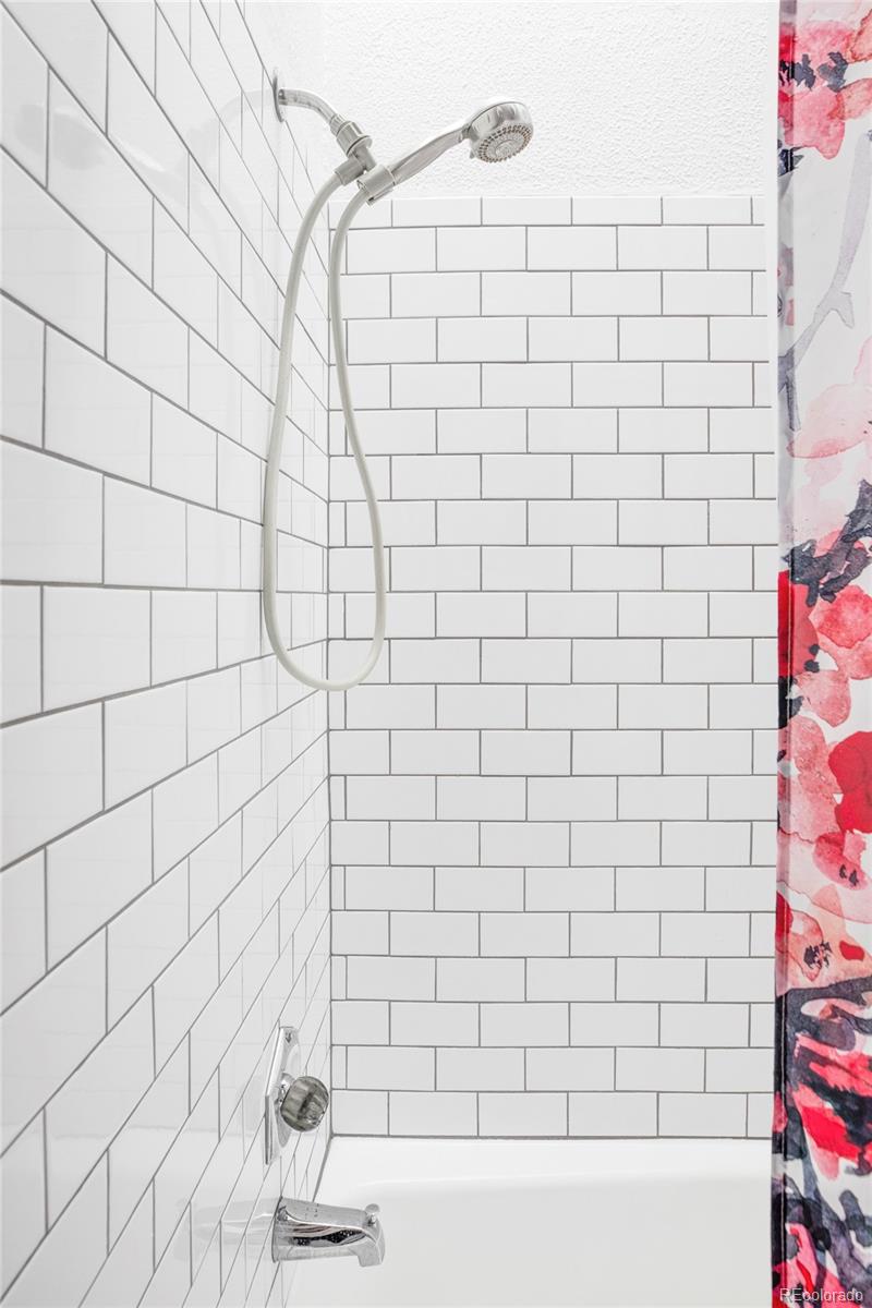 3733 N Franklin Street