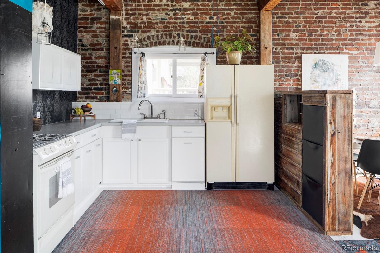 3733 N Franklin Street