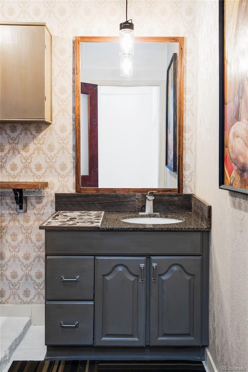 3733 N Franklin Street