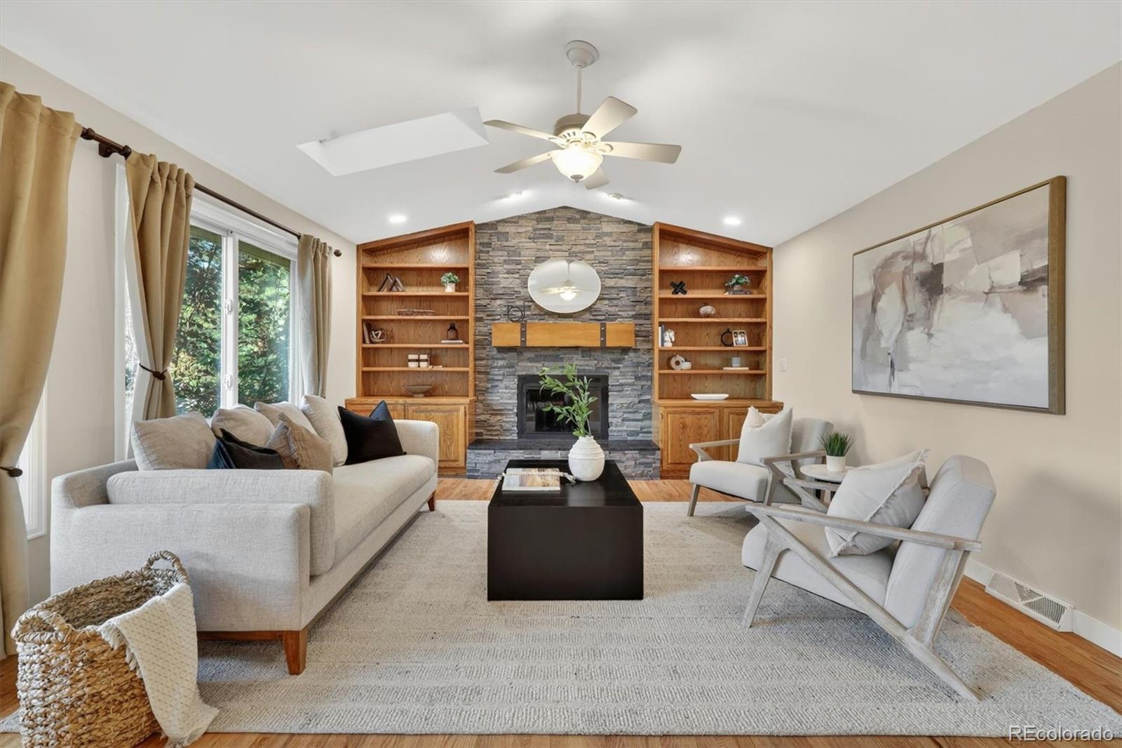 8274 S Saint Paul Way