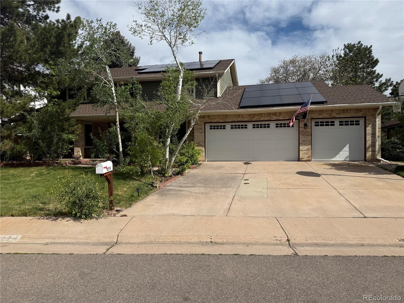 8274 S Saint Paul Way