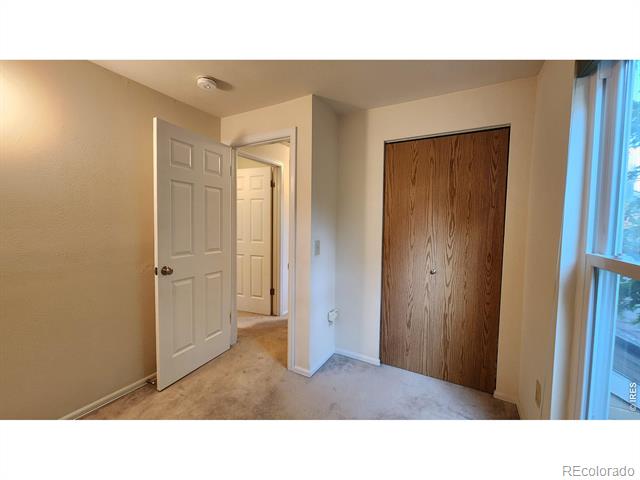 201 W Sycamore Lane