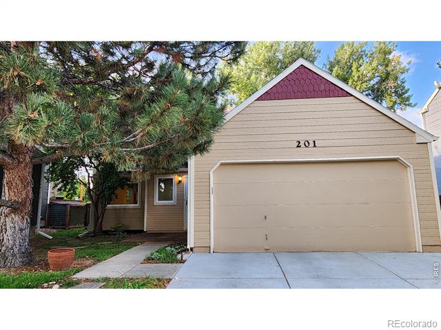 201 W Sycamore Lane