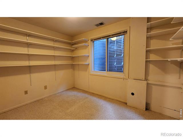 201 W Sycamore Lane