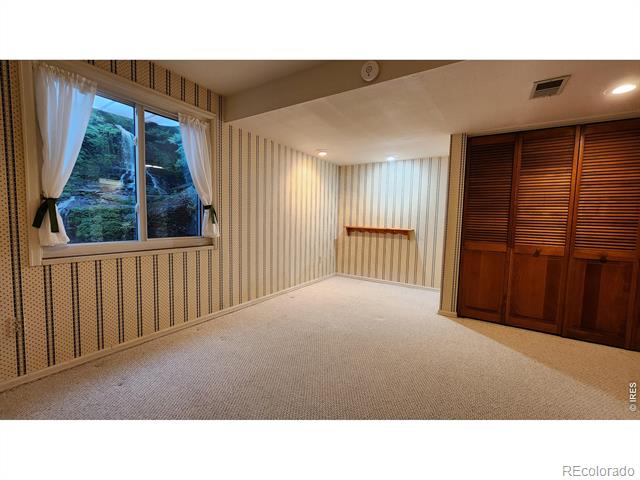 201 W Sycamore Lane