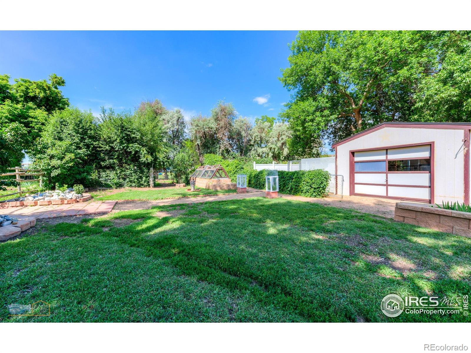 1813 Pikes Peak Street