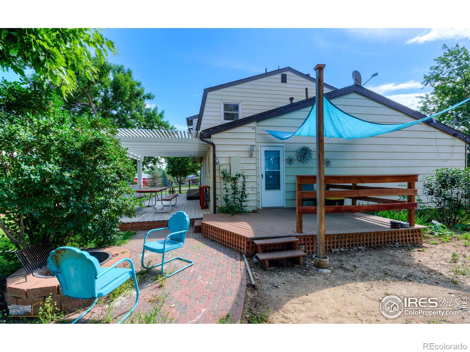 1813 Pikes Peak Street