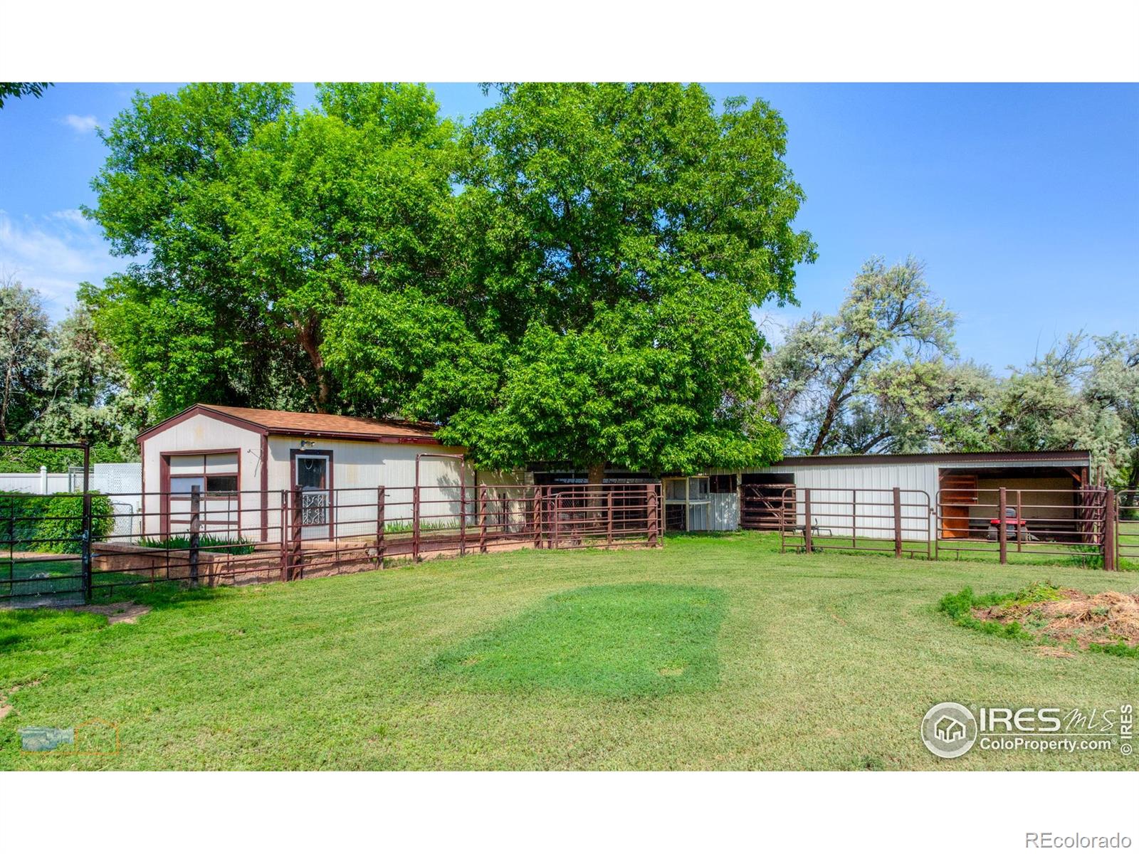 1813 Pikes Peak Street