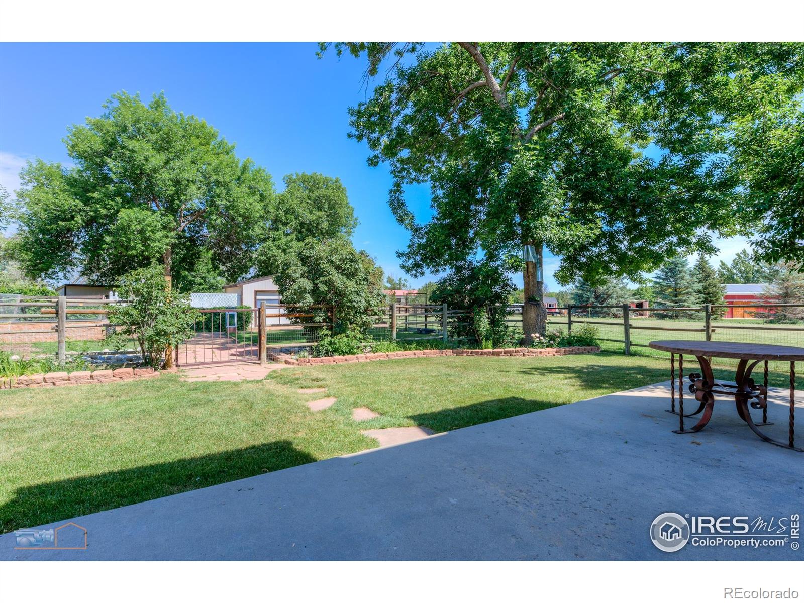 1813 Pikes Peak Street