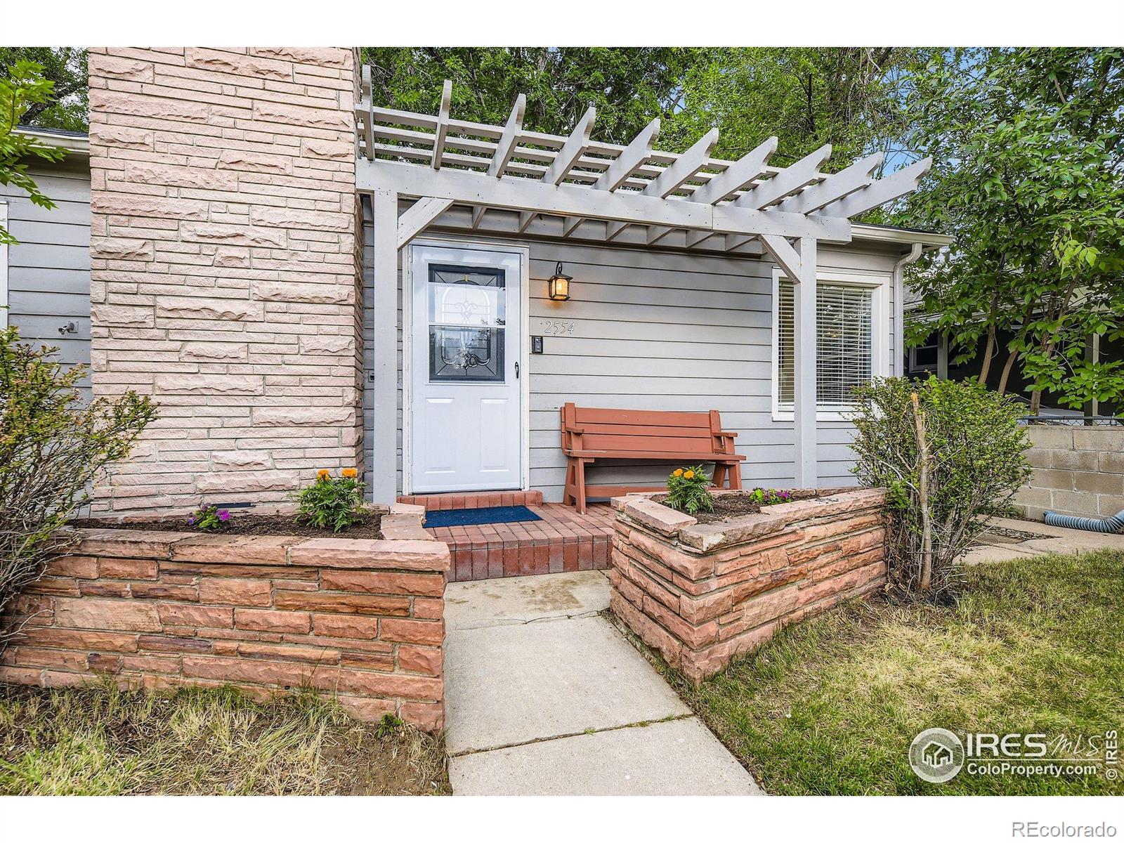 2554 S Lafayette Street