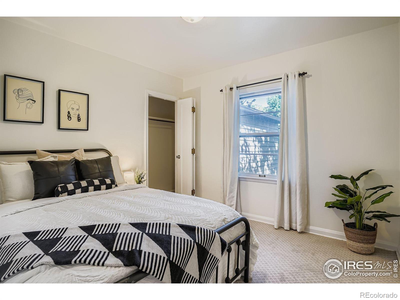 2554 S Lafayette Street