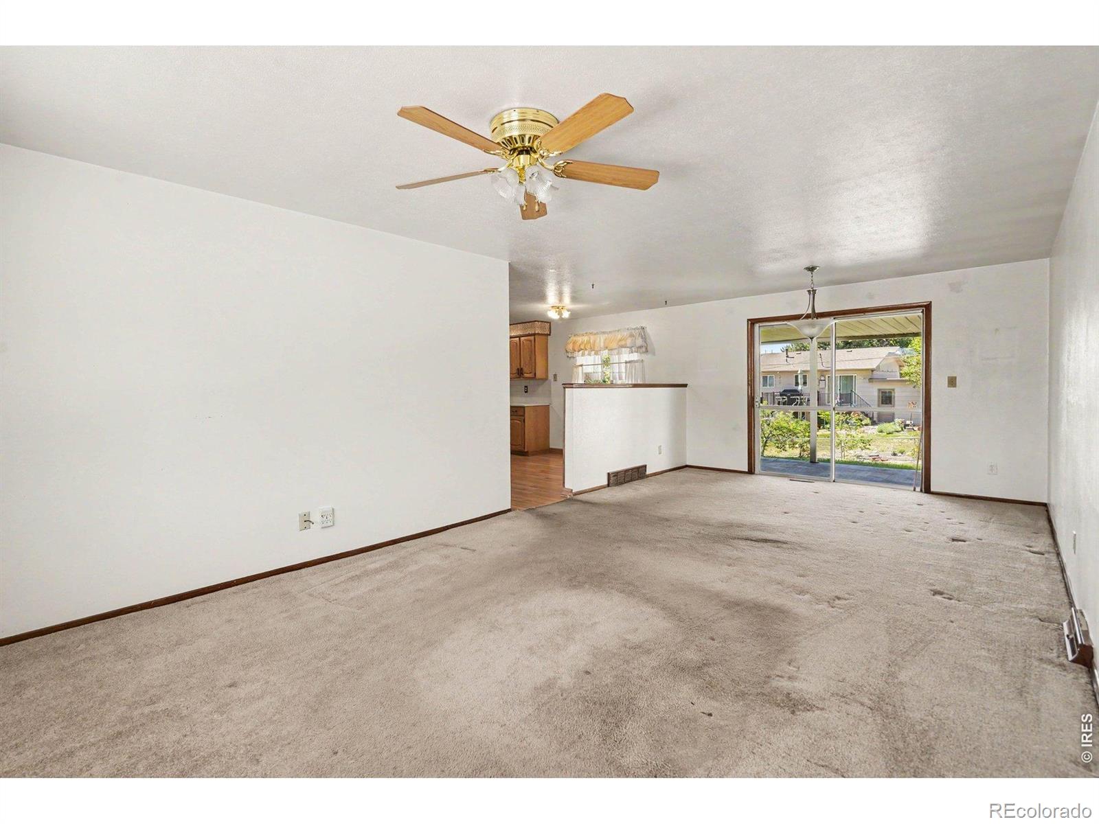 7927 Elmwood Lane