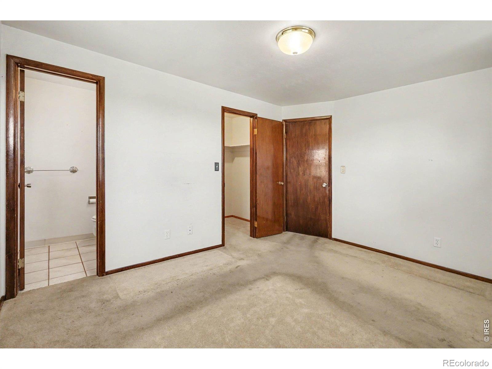 7927 Elmwood Lane