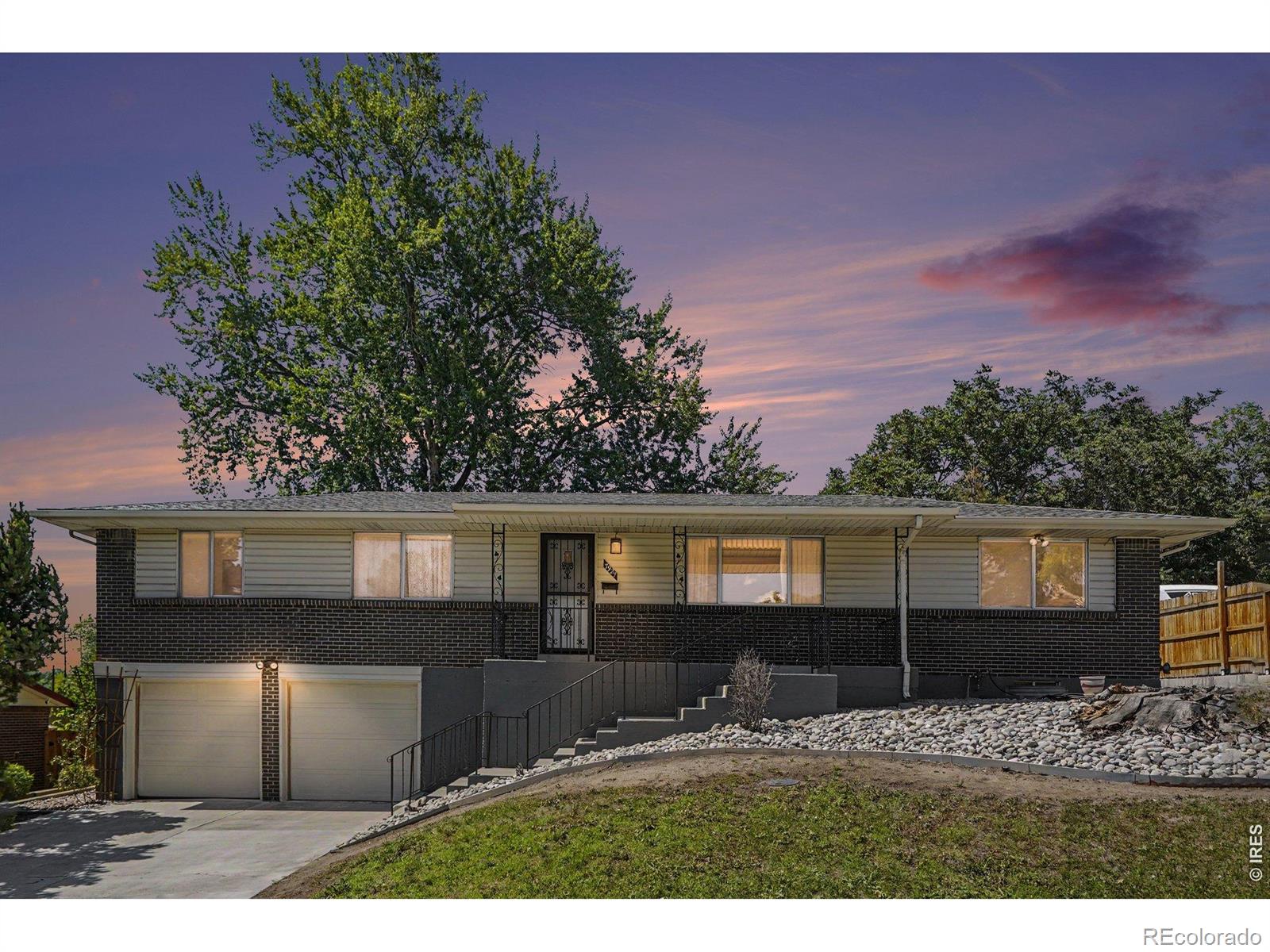 7927 Elmwood Lane