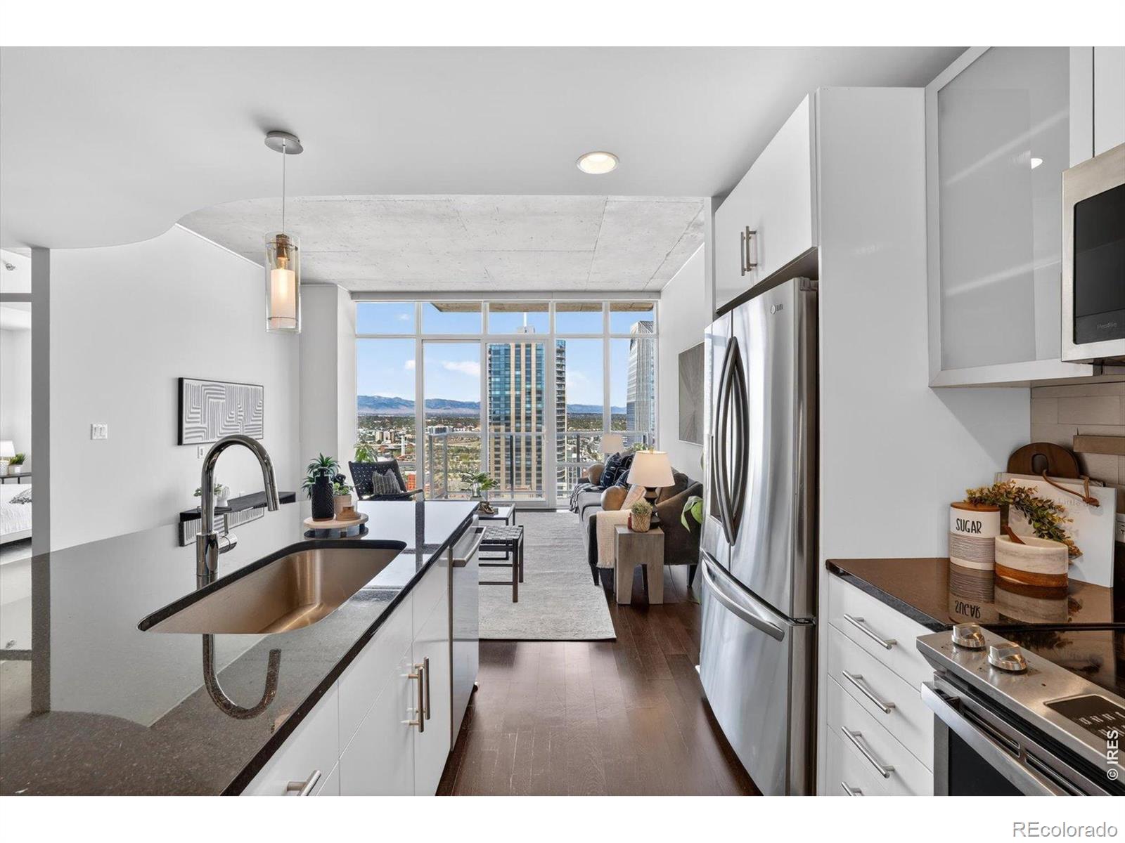 891 14th Street Unit: 3902