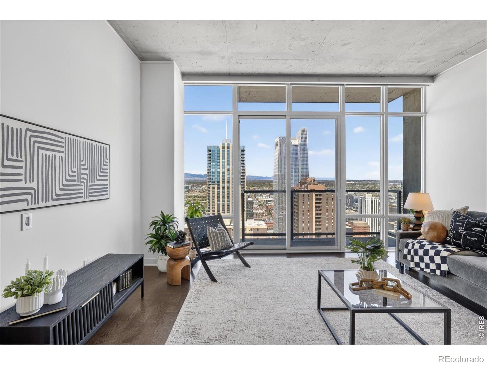 891 14th Street Unit: 3902