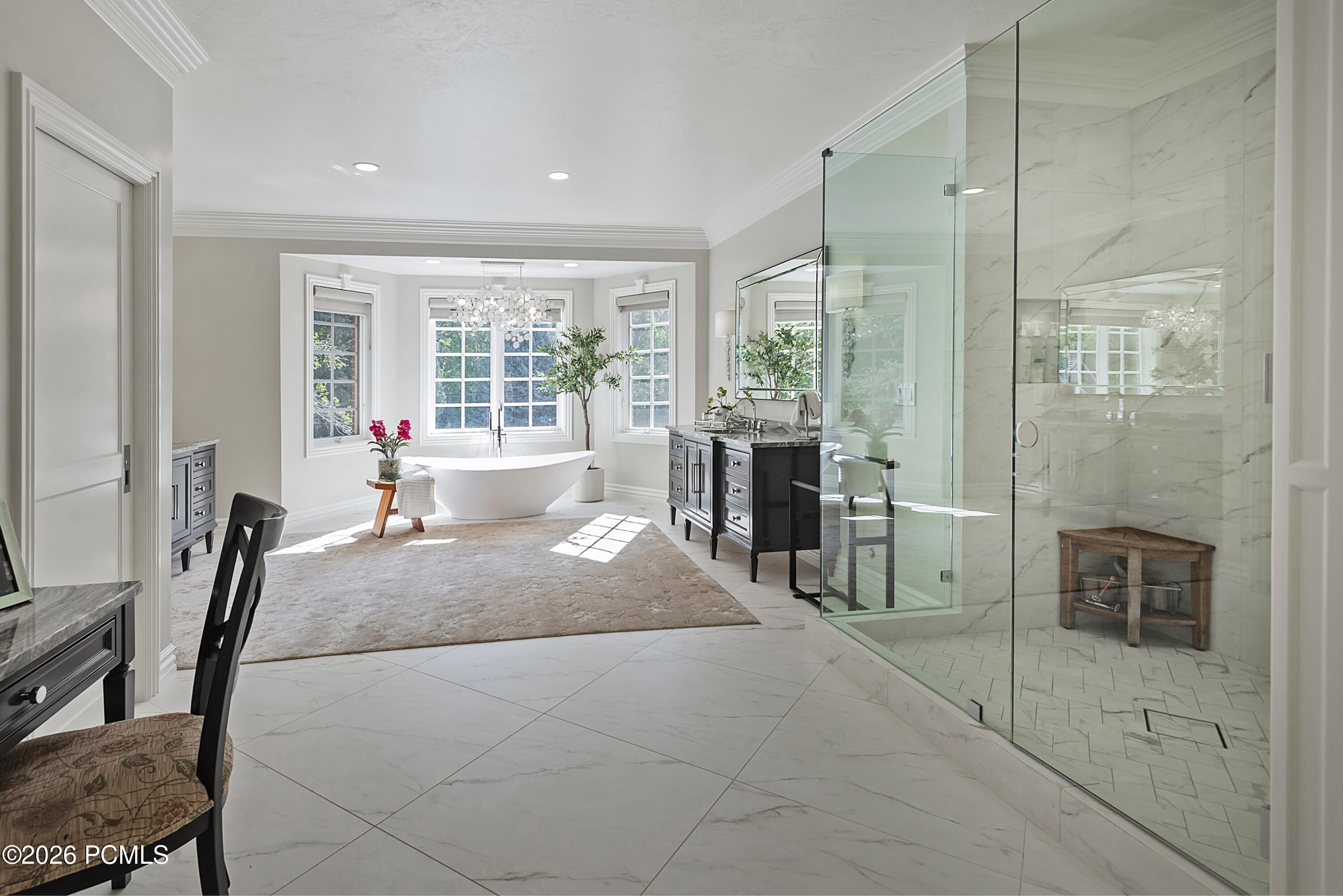 5543 Walker Woods Lane