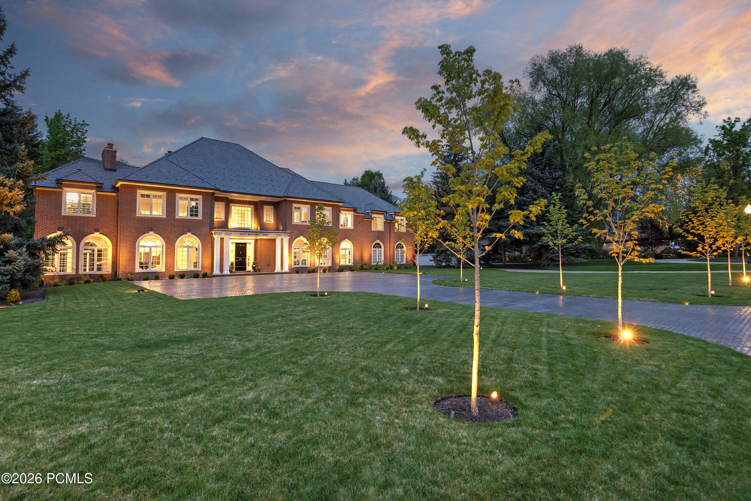 5543 Walker Woods Lane