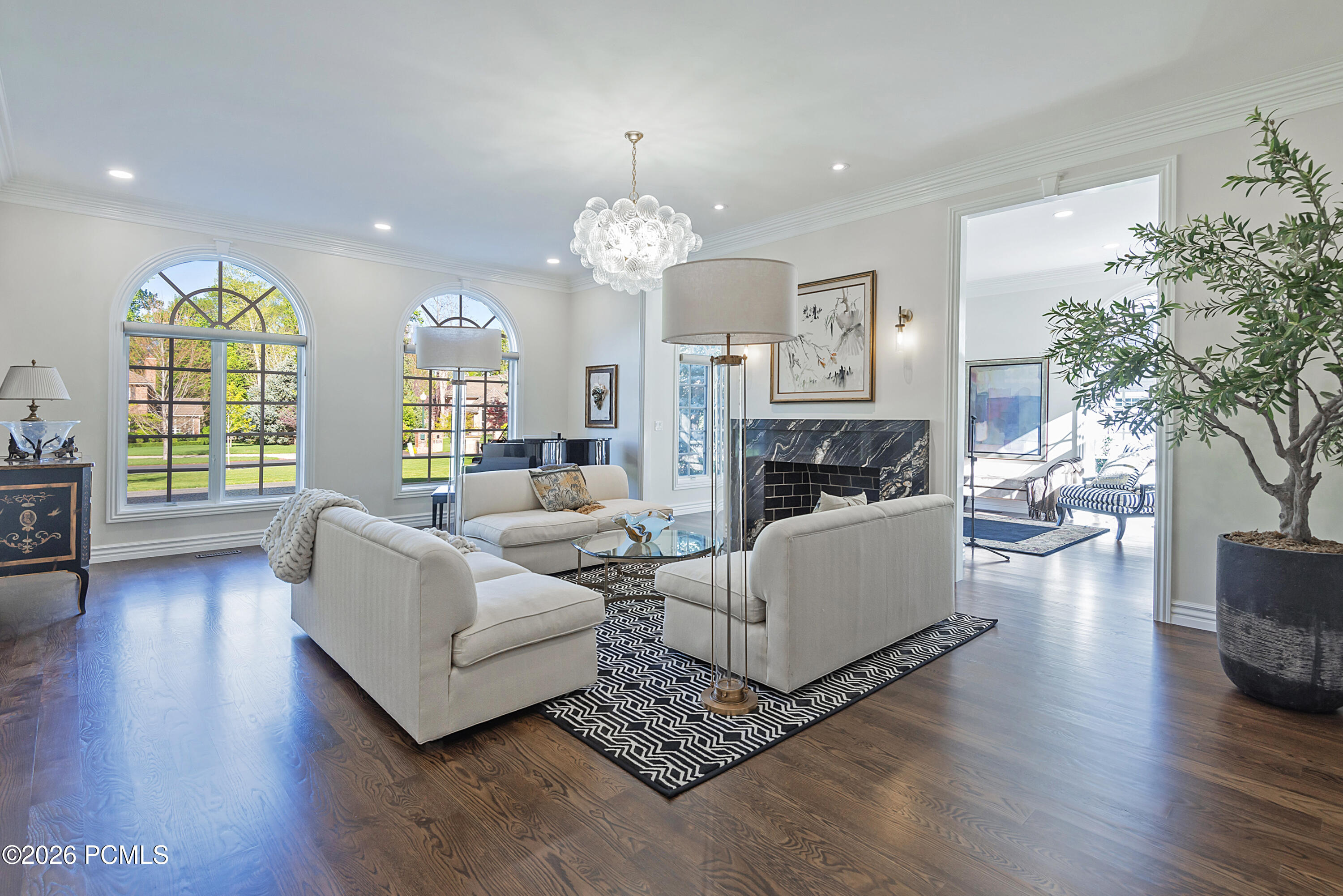 5543 Walker Woods Lane