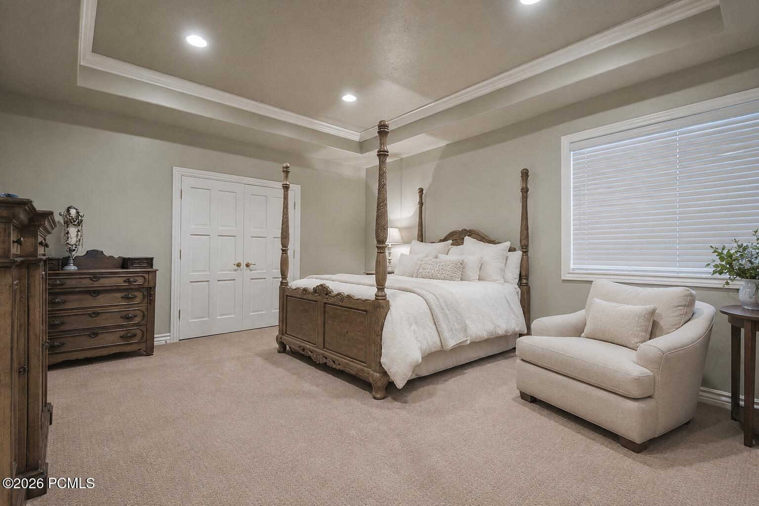 9862 S Granite Slope Drive