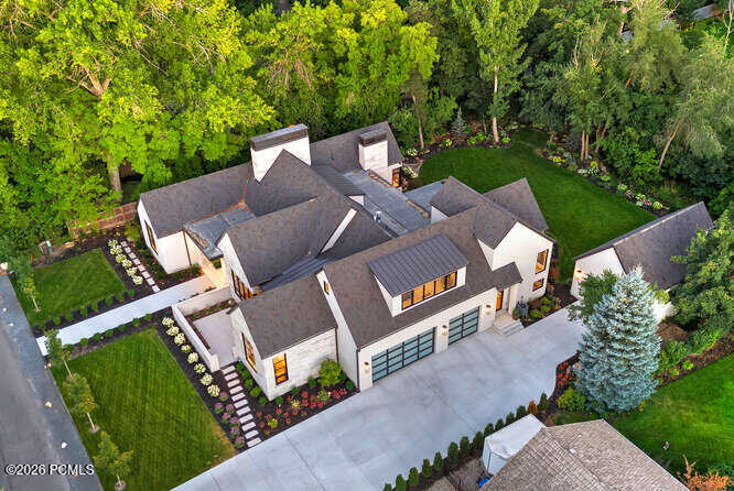 2138 E Pheasant Lane
