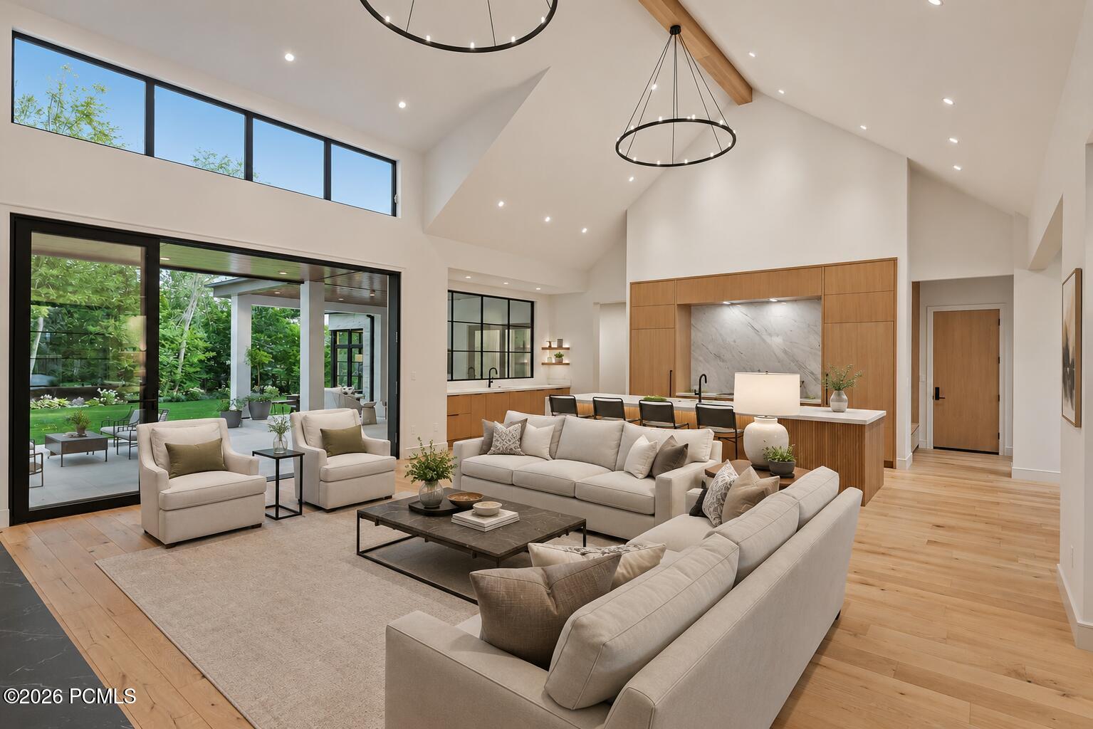 2138 E Pheasant Lane