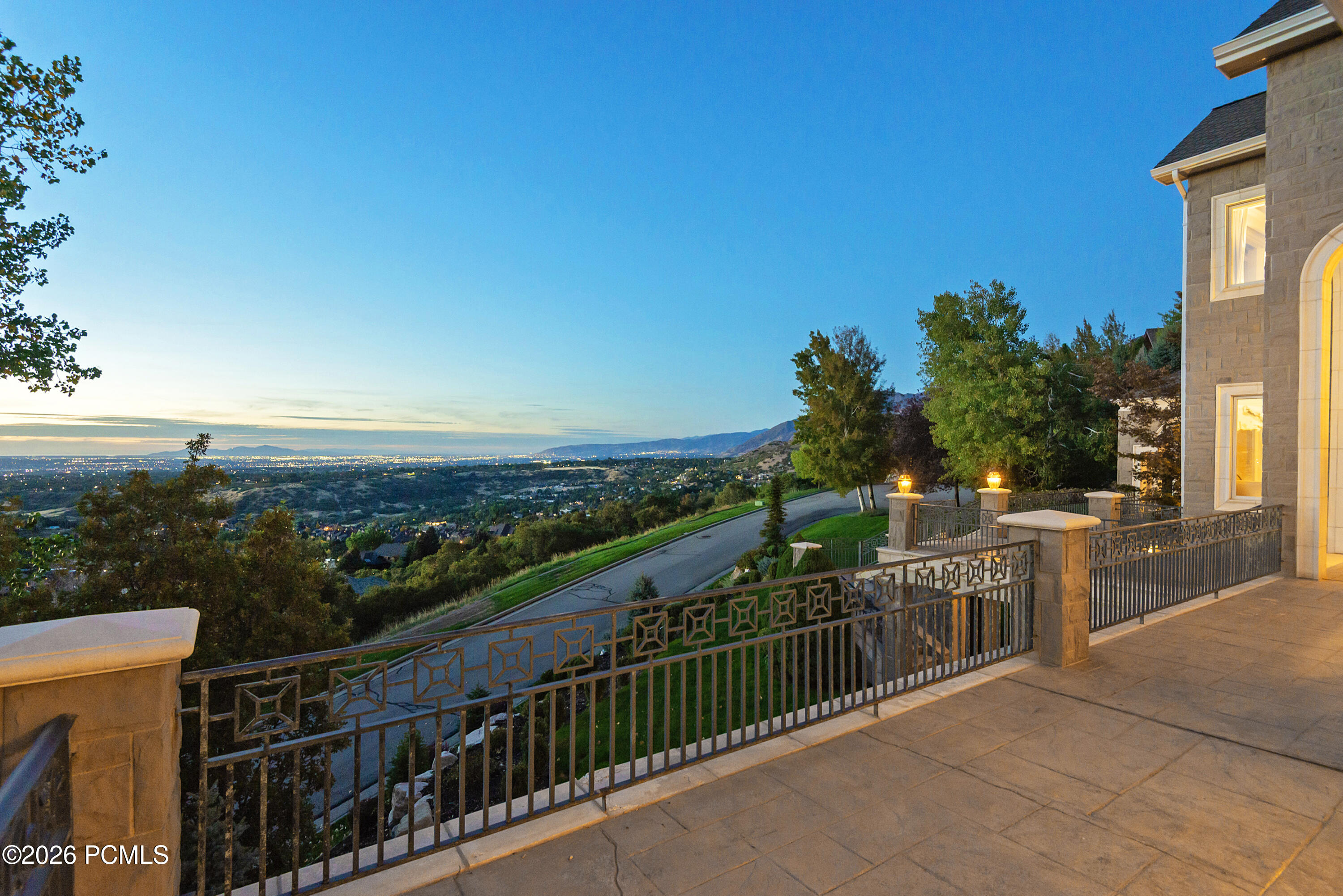 3222 E Eagle View Circle