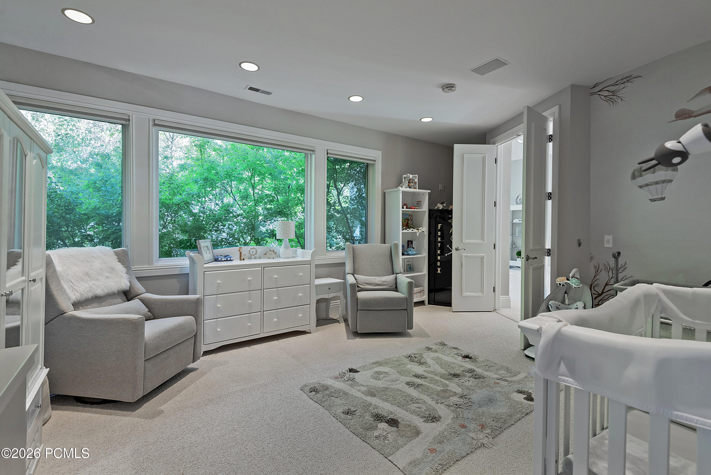 3222 E Eagle View Circle