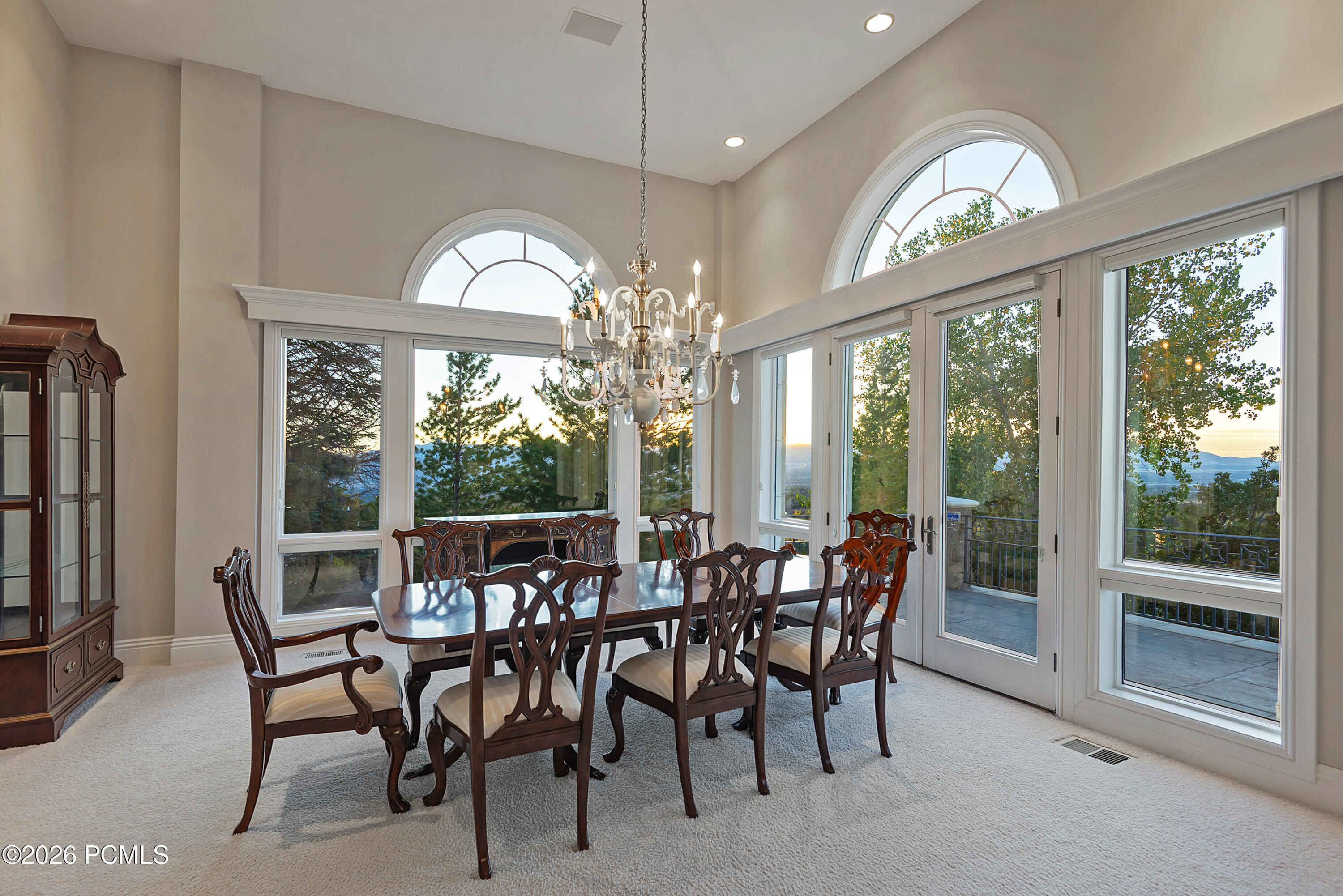 3222 E Eagle View Circle