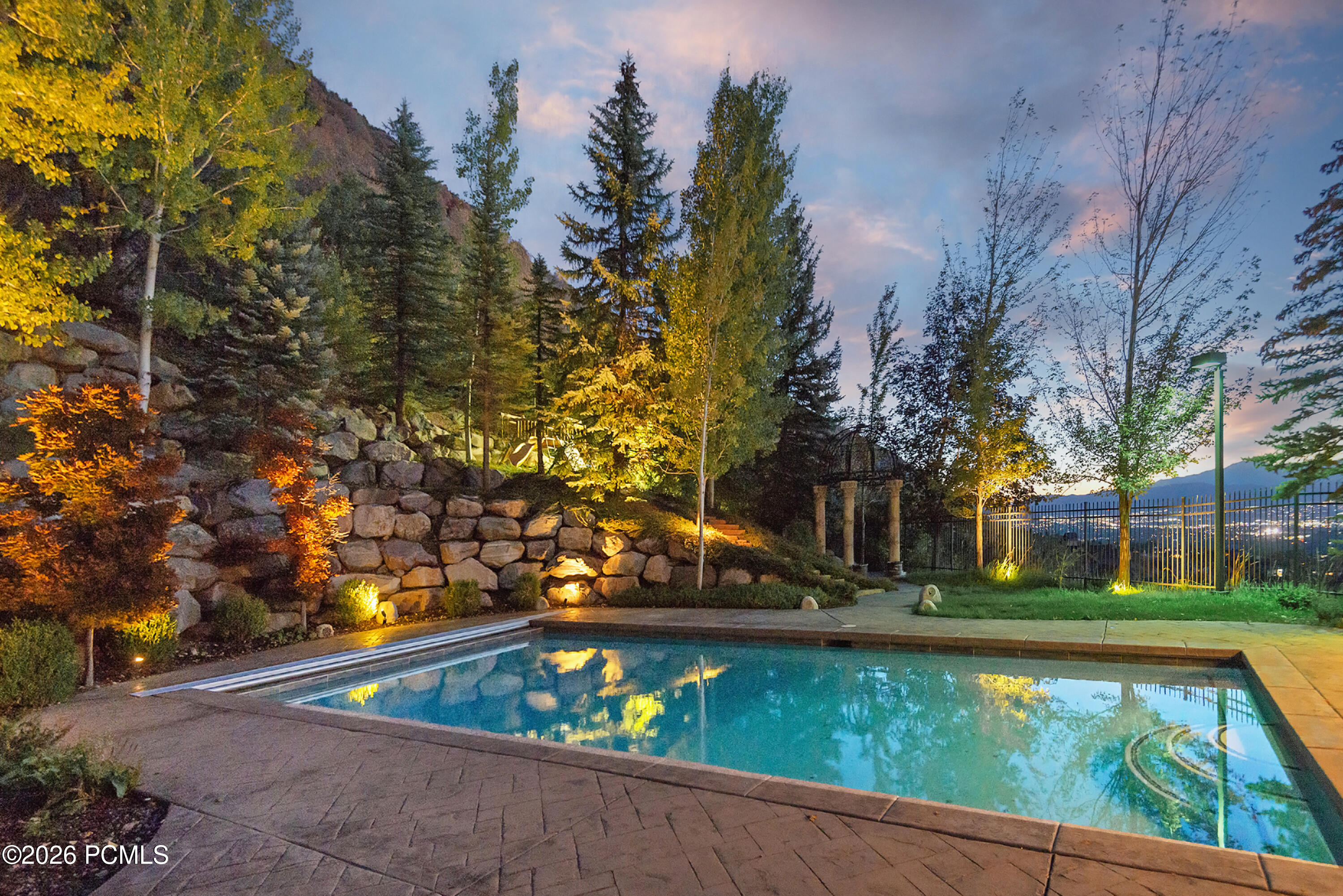 3222 E Eagle View Circle