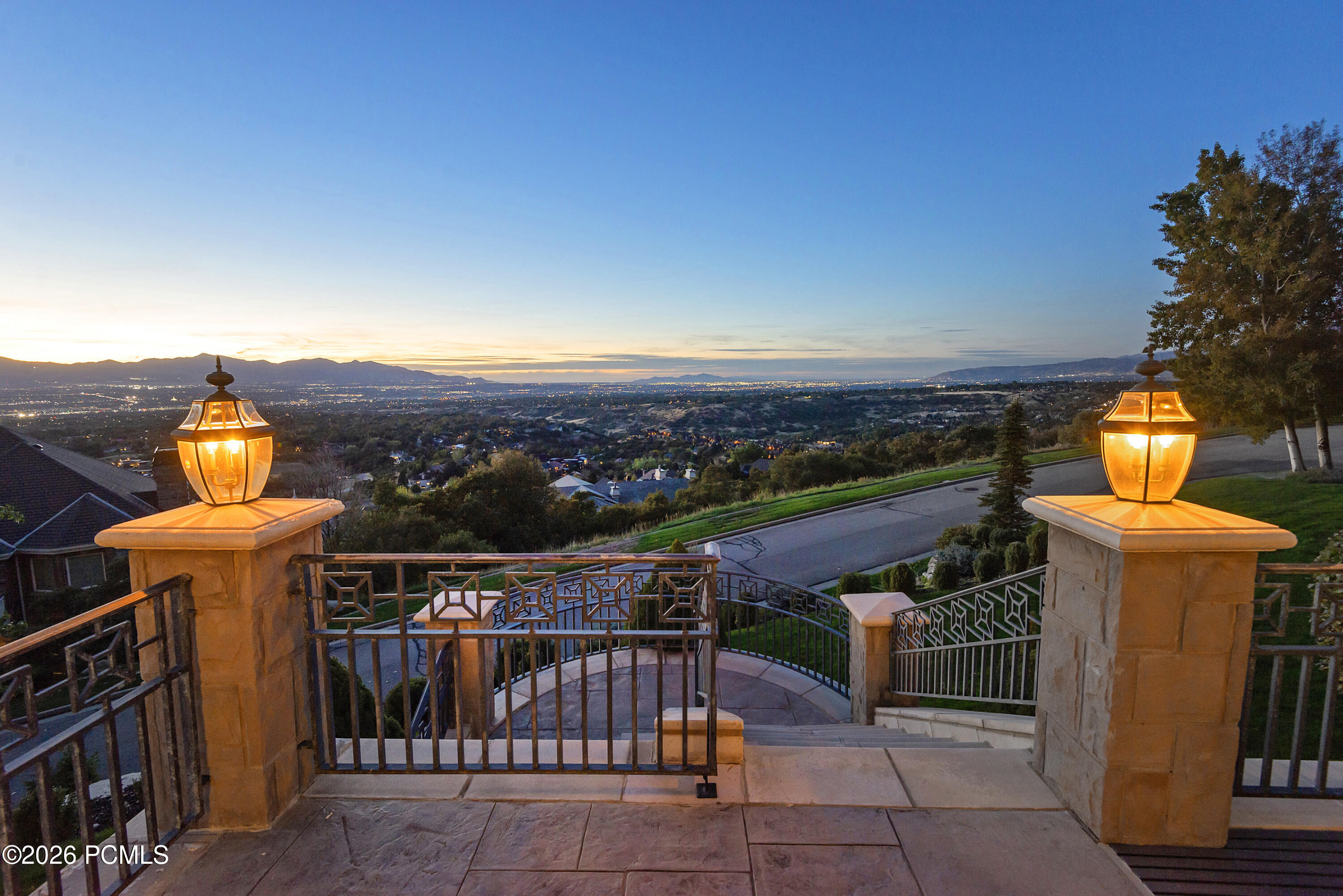 3222 E Eagle View Circle