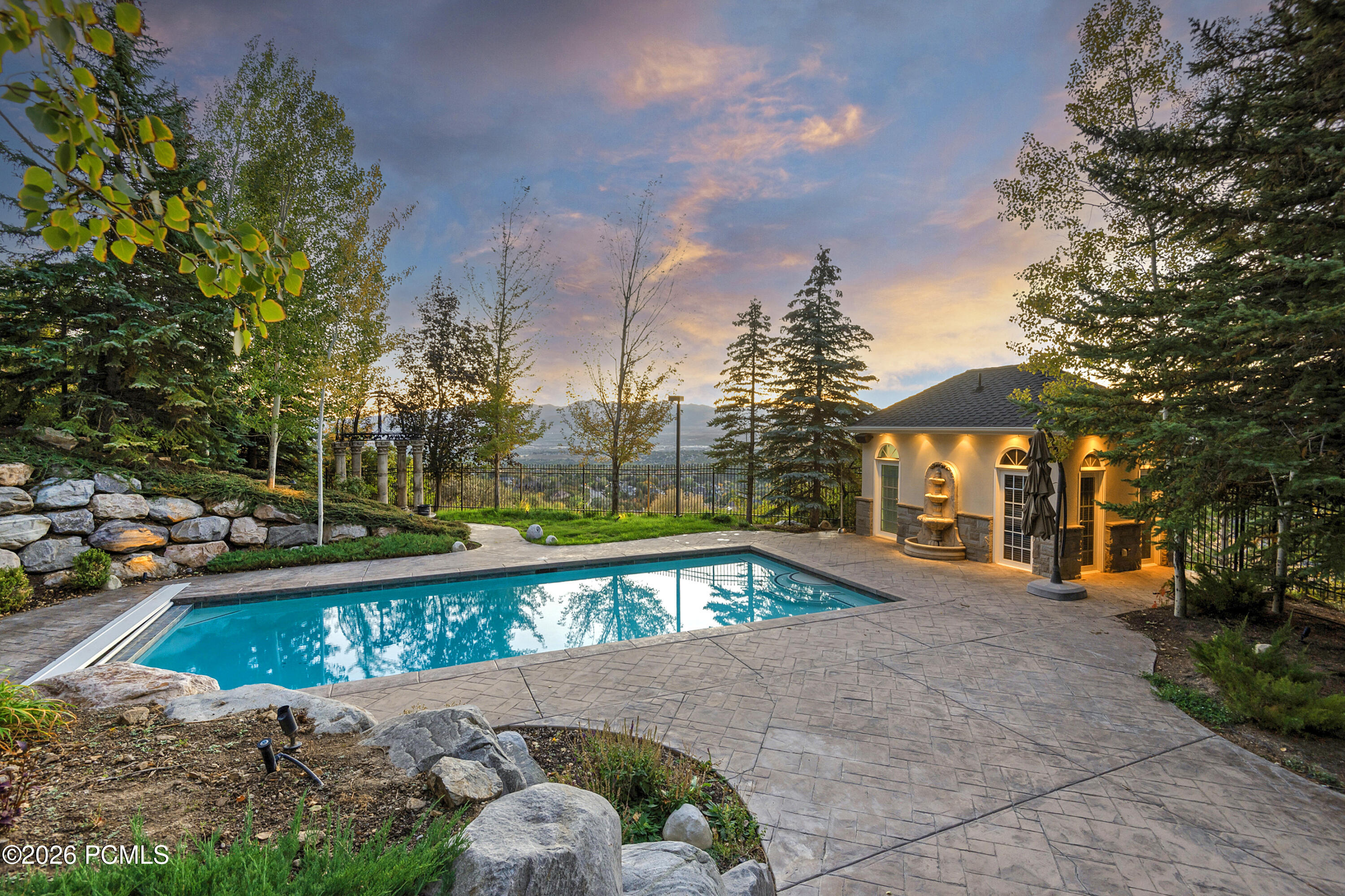 3222 E Eagle View Circle