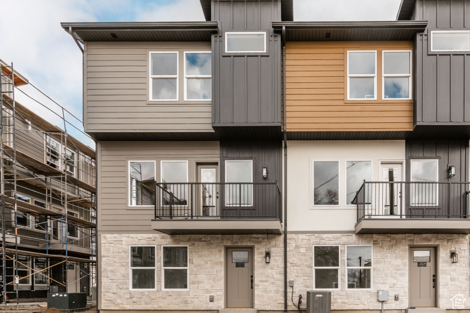 91 W RYKER LN #8