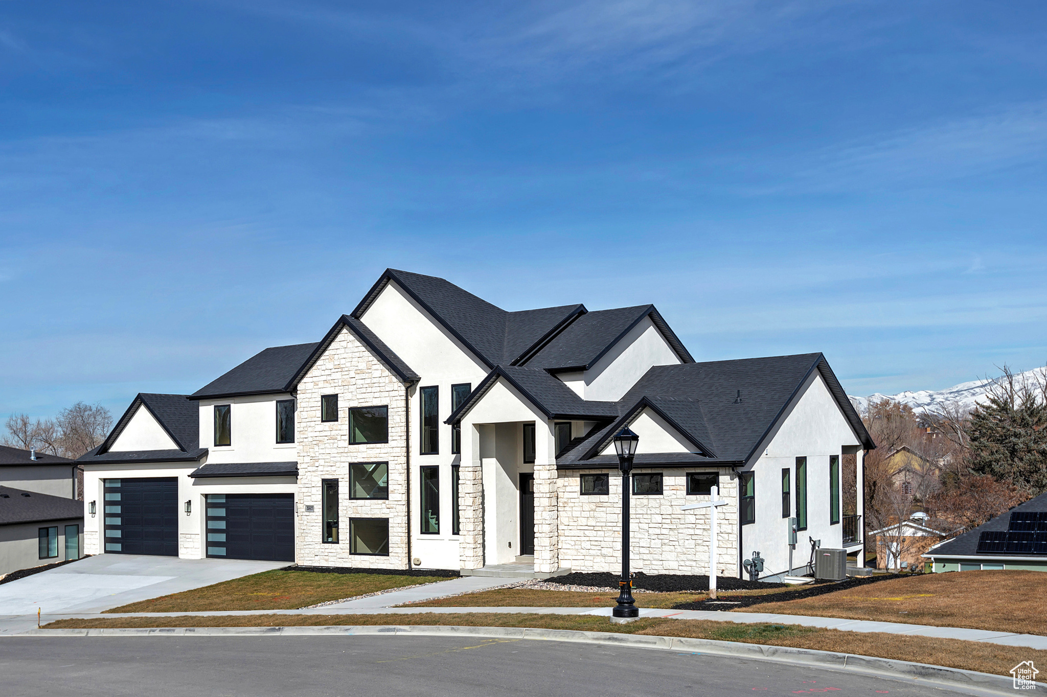 587 E MASH FARM CIR