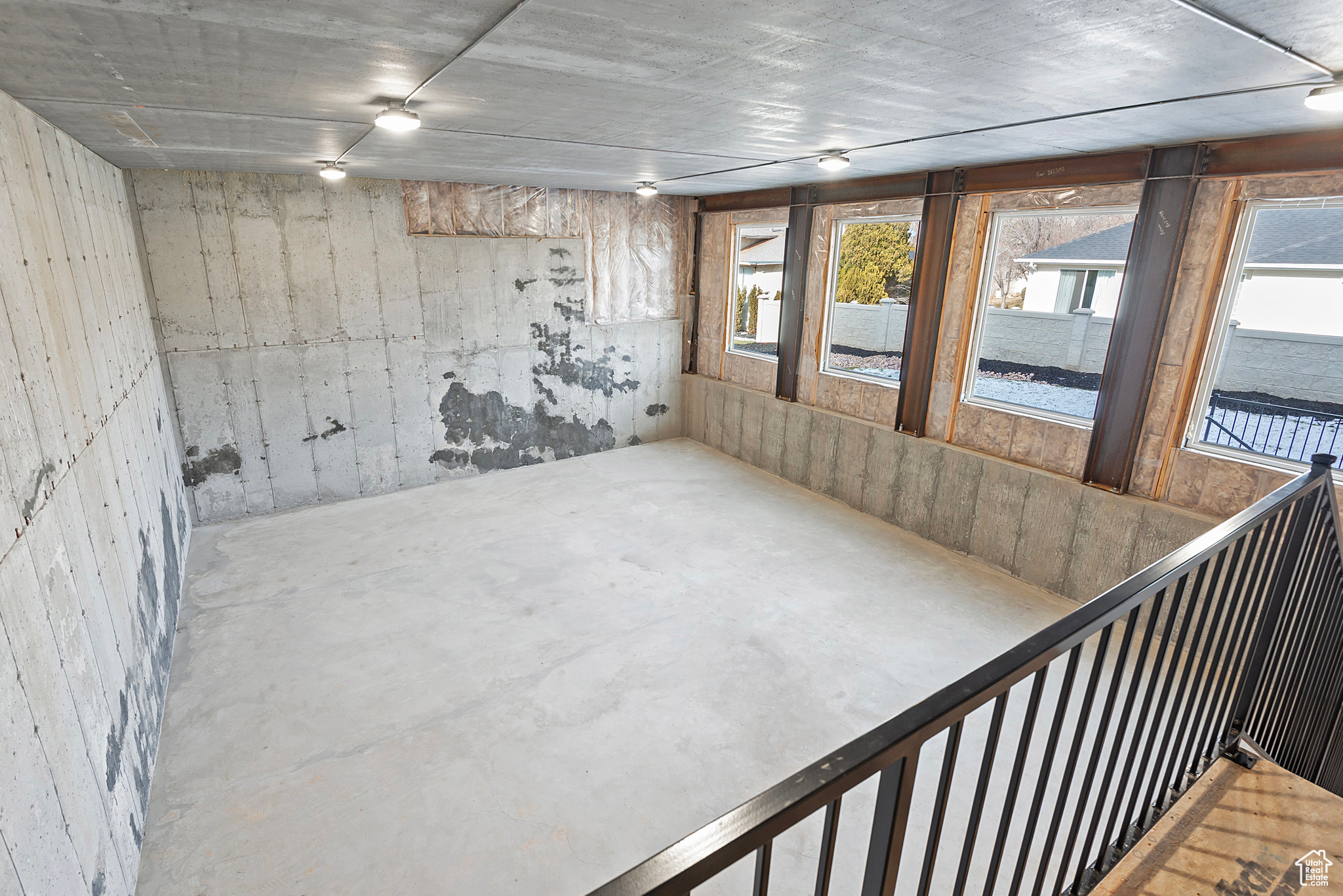 587 E MASH FARM CIR