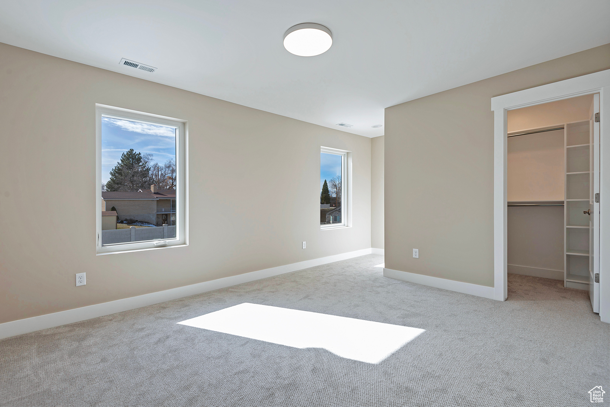 587 E MASH FARM CIR