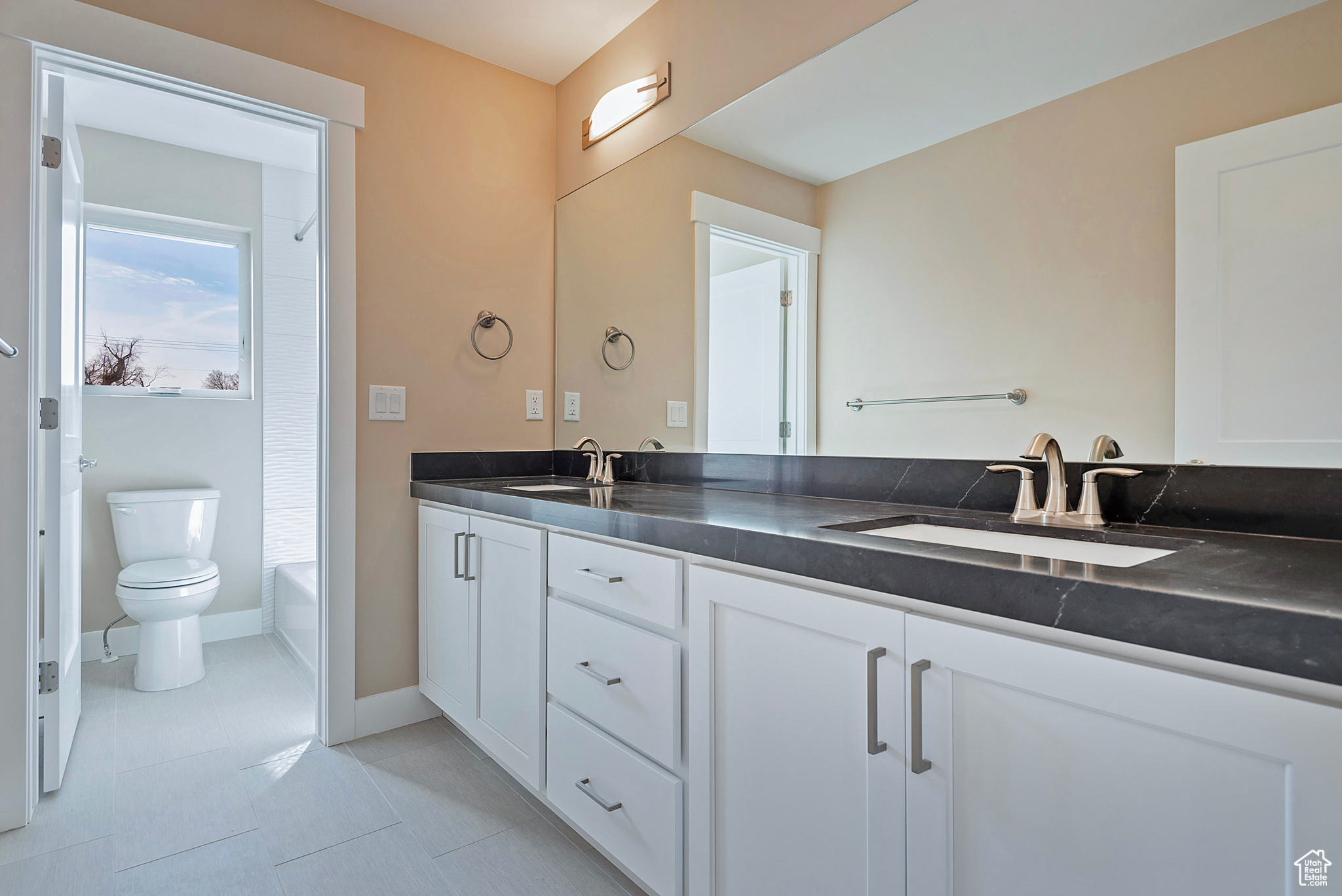 587 E MASH FARM CIR