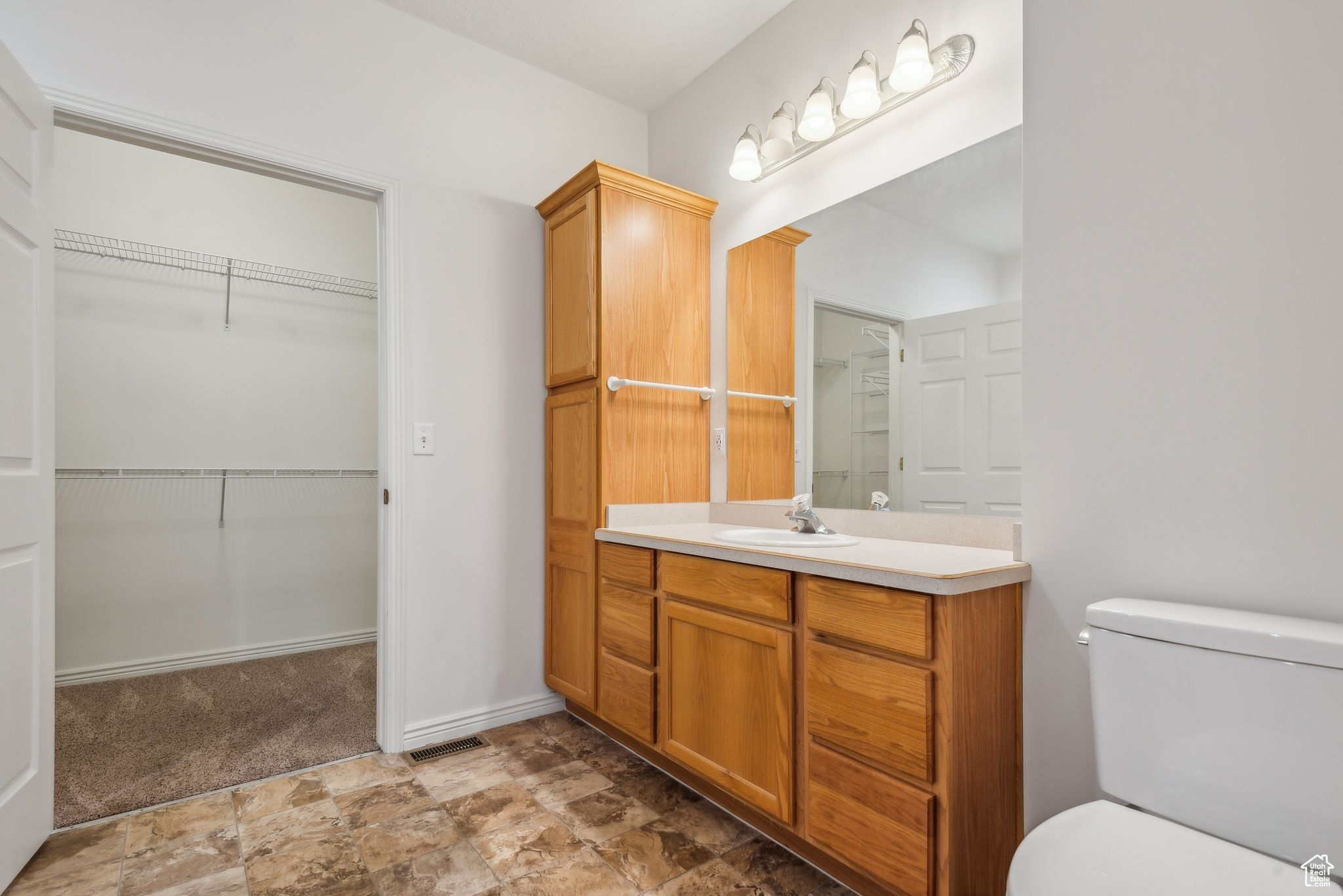 1149 W GRAINERY CV