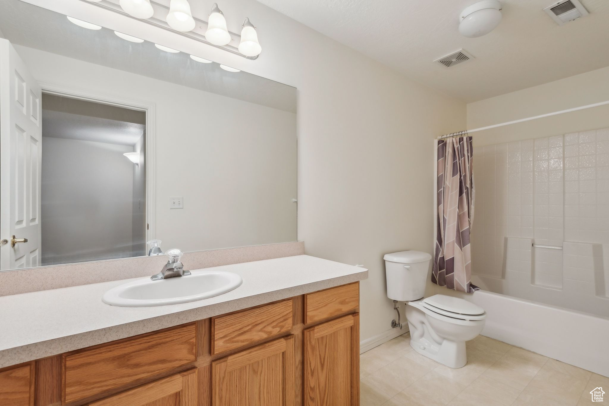 1149 W GRAINERY CV