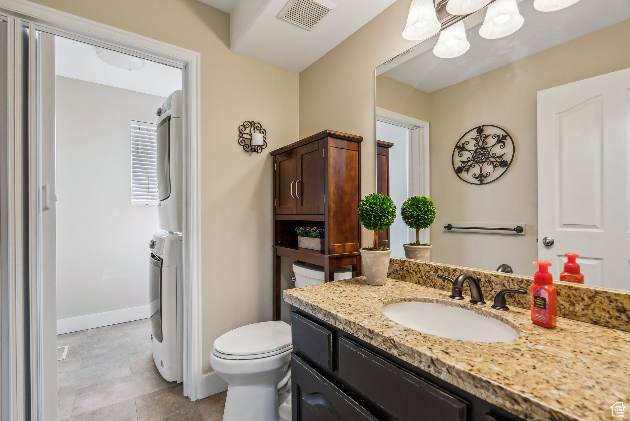 3037 W DECLARATION PL