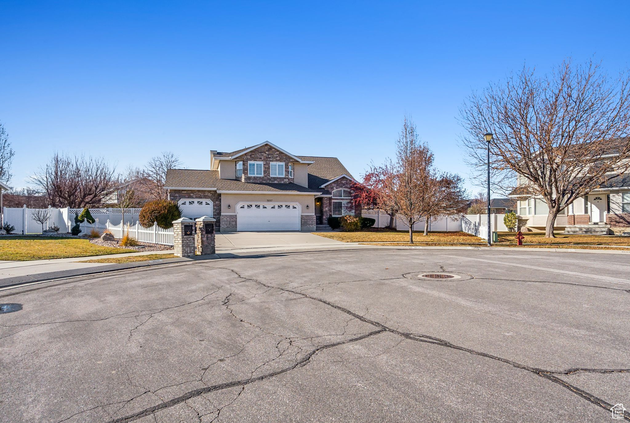 3037 W DECLARATION PL