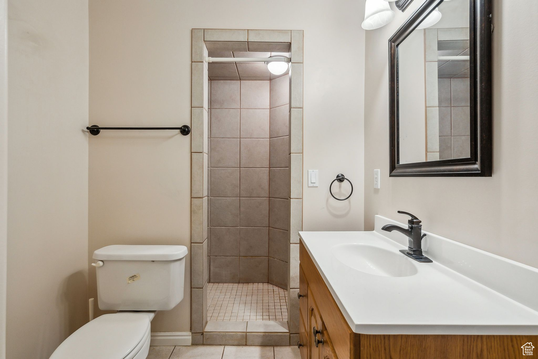 3037 W DECLARATION PL