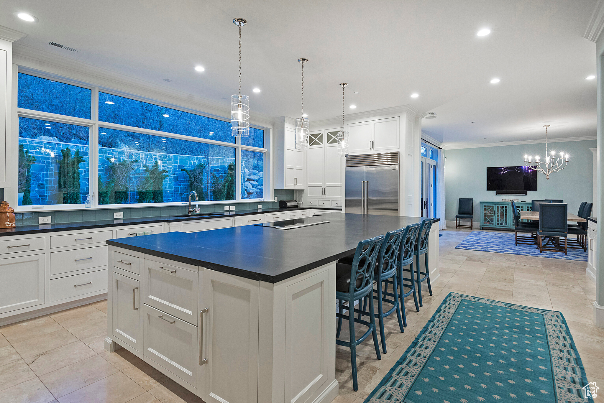 3162 E EAGLE VIEW CIR
