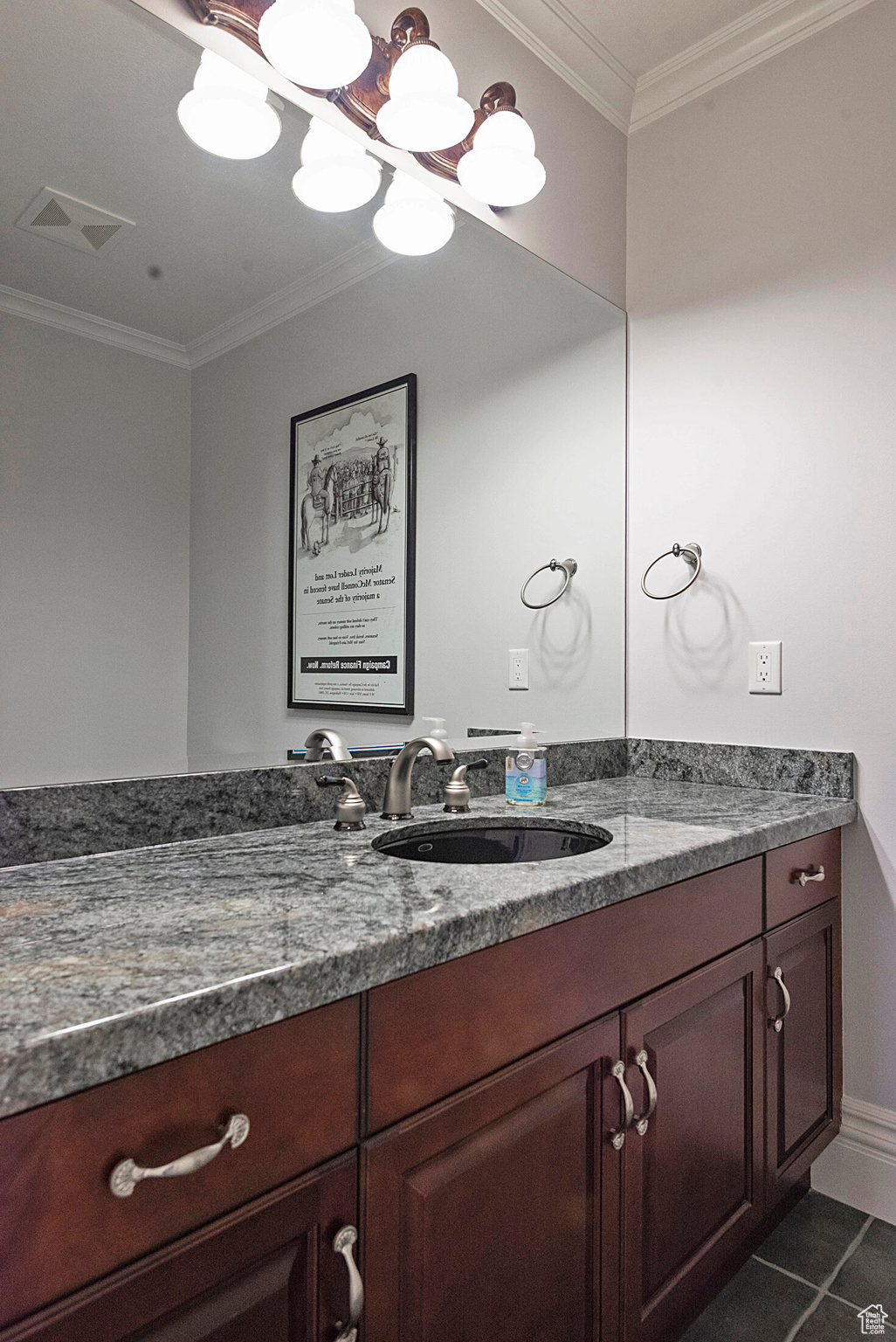 3162 E EAGLE VIEW CIR