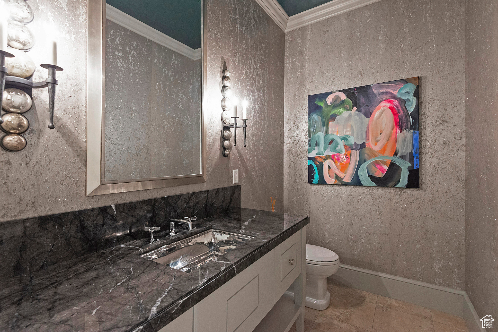 3162 E EAGLE VIEW CIR
